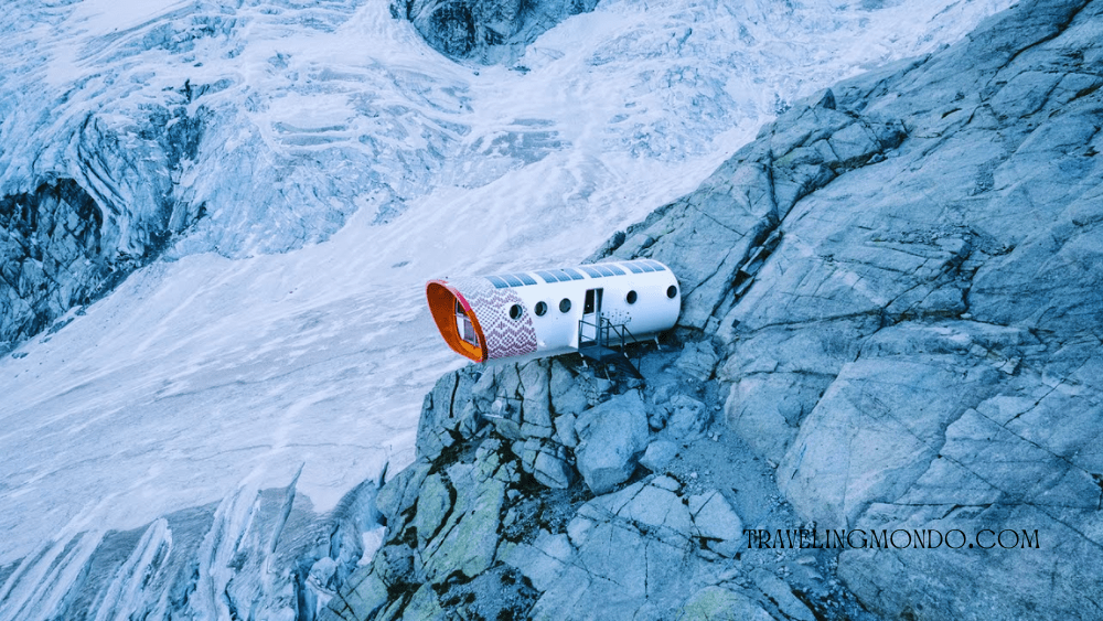 World's Loneliest Capsule